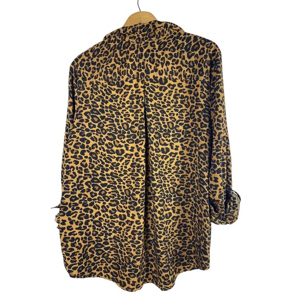Cheetah Print Blouse XL Shirt Top Button Down Animal Print Tab Sleeve Time & Tru - Picture 4 of 5